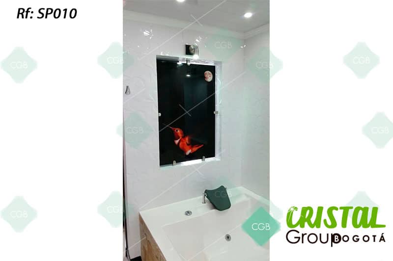Salpicadero-en-vidrio-con-impresion-digital-para-baño2